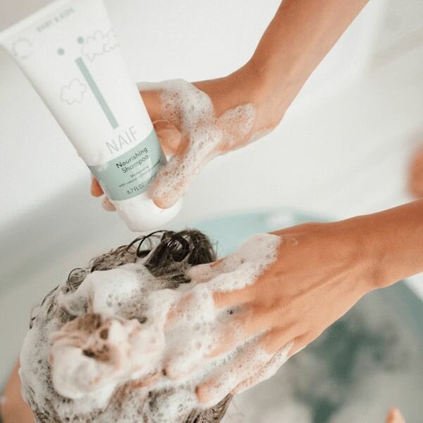 Naïf Bundel – Baby Shampoo & Wasgel | Natuurlijk, zacht en veilig voor de gevoelige babyhuid